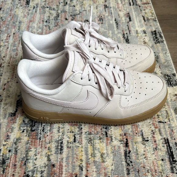 Nike Air Force 1 - Picture 2 of 6